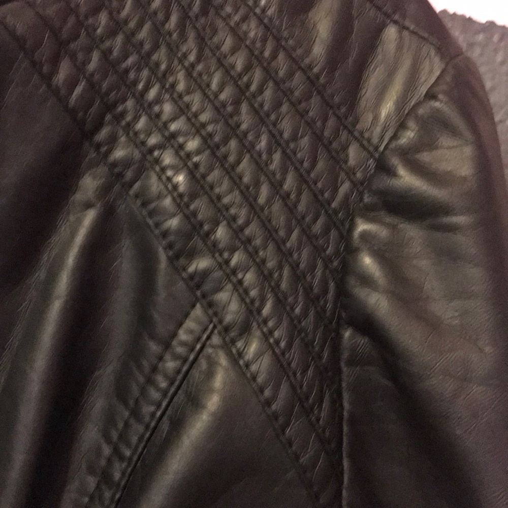 Leather jacket - Picture 4 of 4